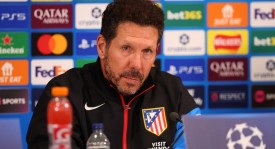 银河战舰75年首遭5球惨败，西蒙尼泪目足坛震惊